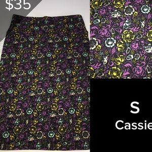 LuLaRoe Cassie skirt